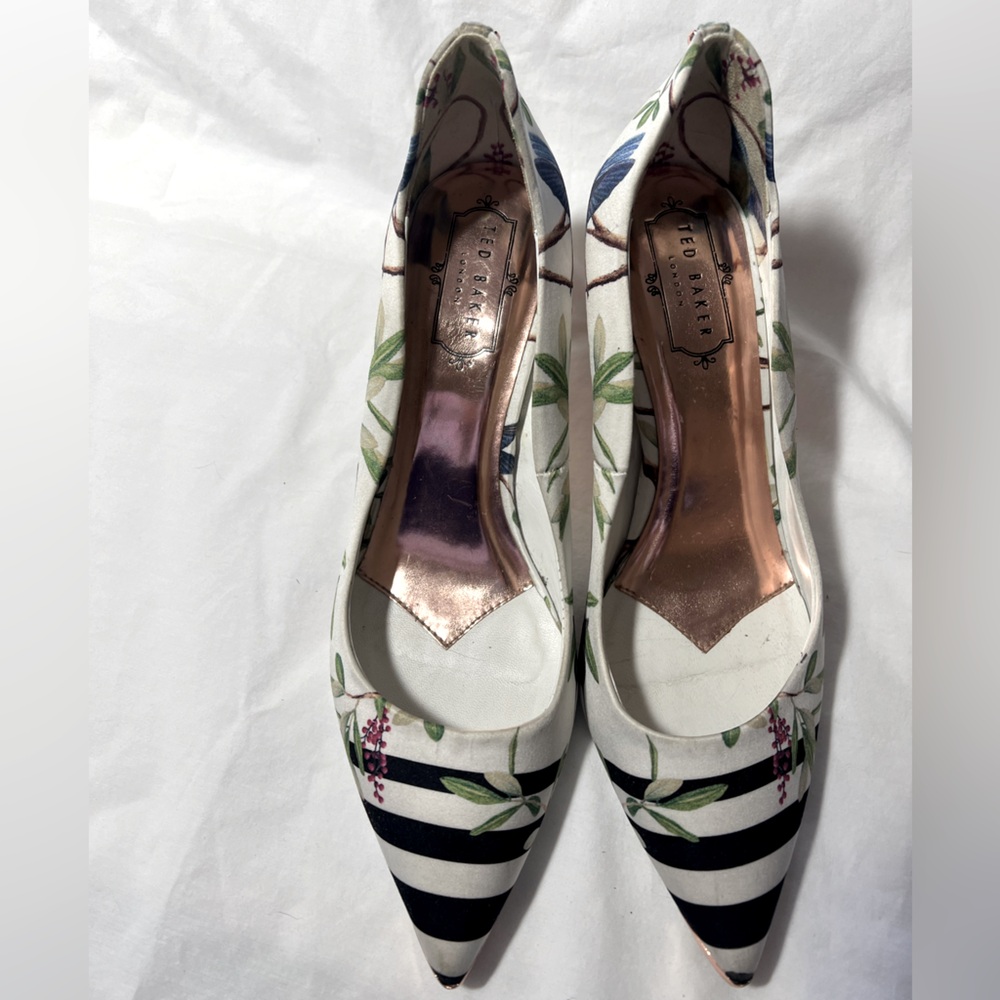 Ted Baker White Floral & Black Stripe Pointed Toe Heels